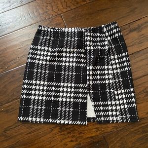 black and white print skirt